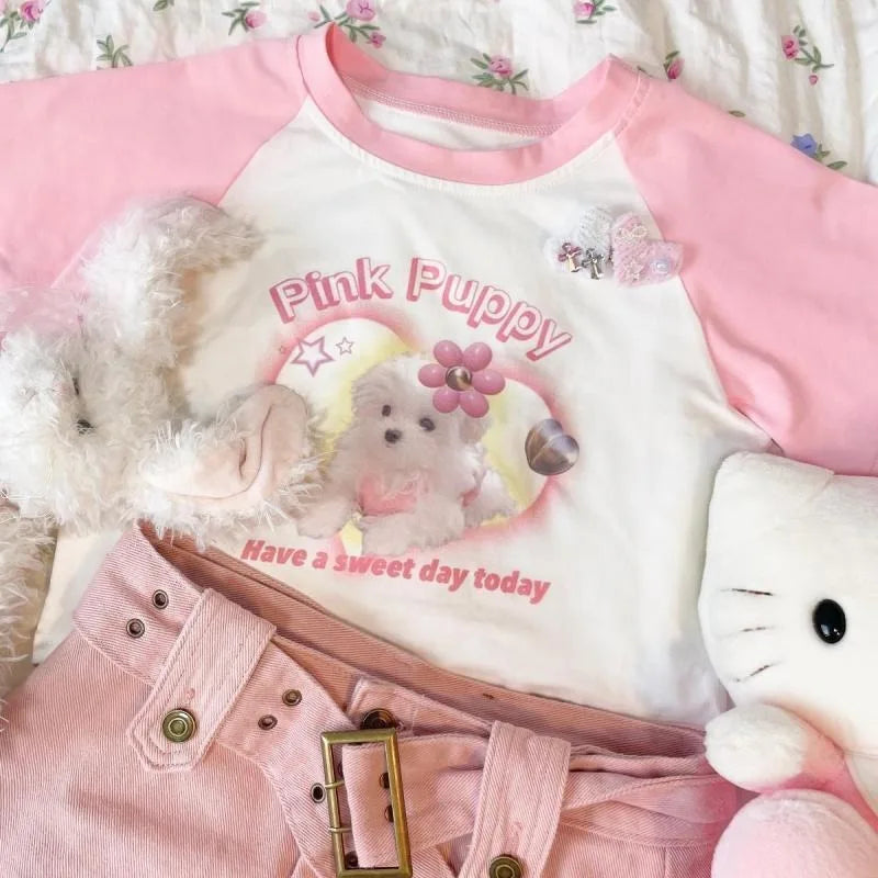 Sweet Love Heart Puppy Print Y2K White T-Shirt – Youthful Summer Short Sleeve Top for Girls